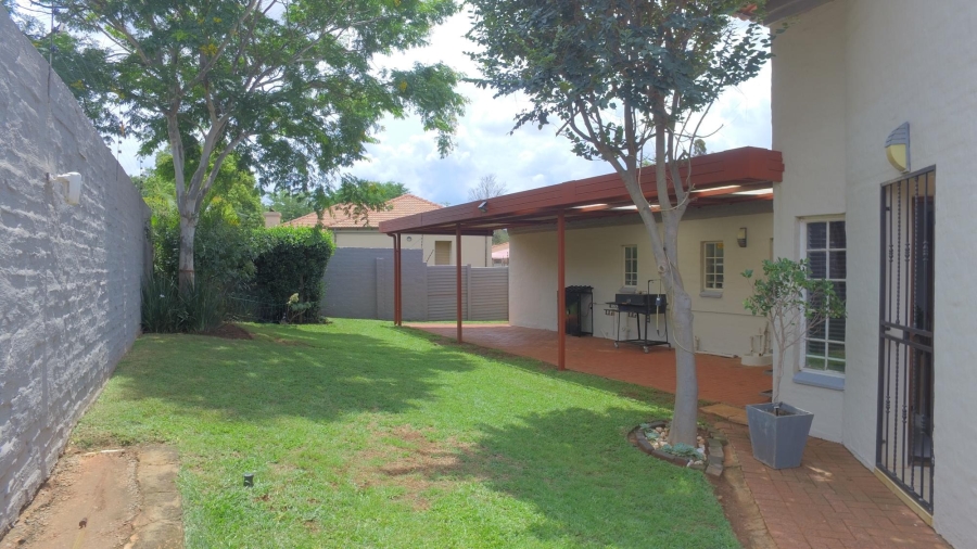 3 Bedroom Property for Sale in Safari Gardens North West